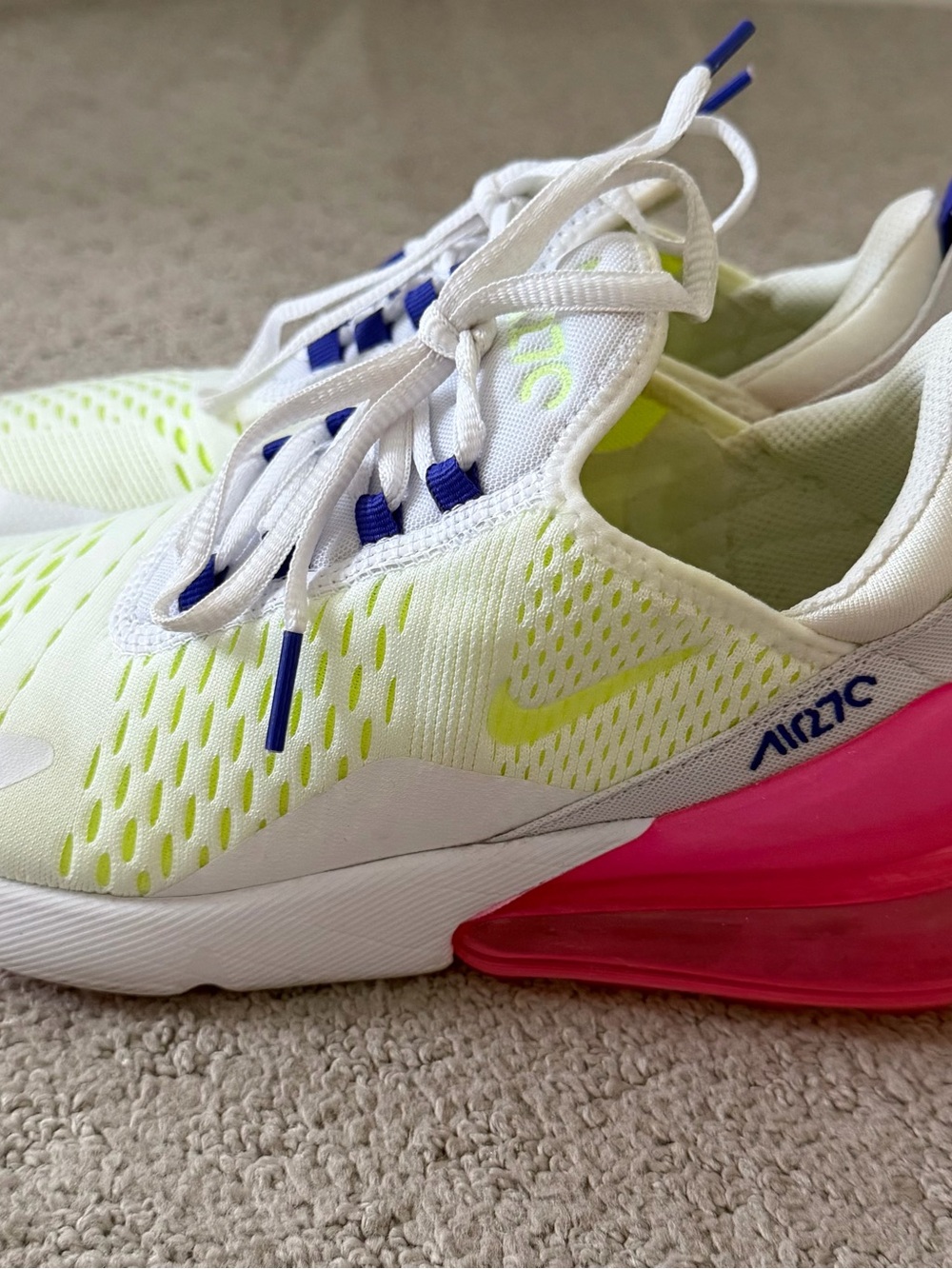 Nike Women’s Air Max 270 Size 8.5 - Picture 2 of 5